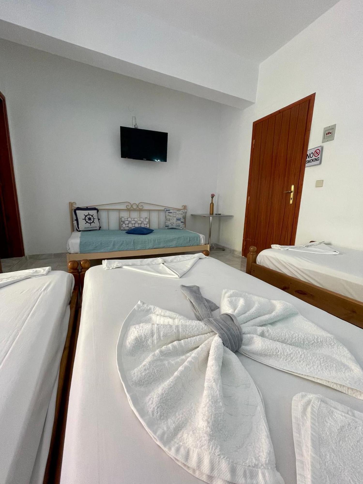 Panorama Rooms Agia Roumeli Esterno foto